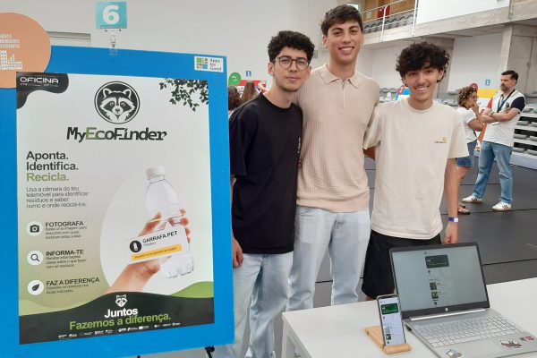 Alunos de Programação desenvolvem aplicação inteligente para reciclagem