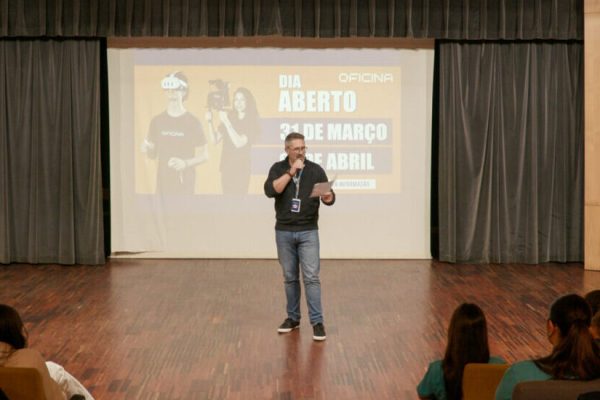 Mais_150_alunos_participaram_dia_aberto_escola_profissional_oficina