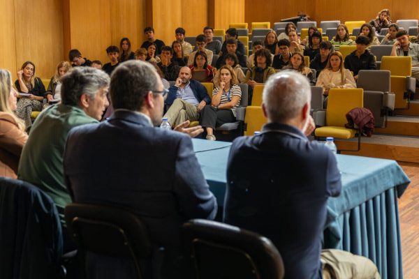 VISITA_PRESIDENTE_CAMARA_SANTO_TIRSO-9