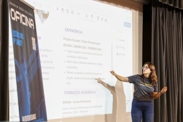 alunos-da-oficina-aprendem-como-construir-um-cv-sucesso